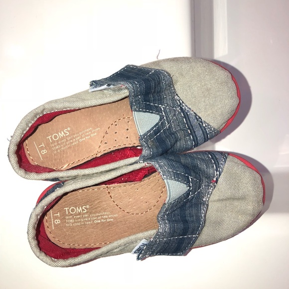 *SOLD* Tiny Toms Size 8 - Picture 5 of 7